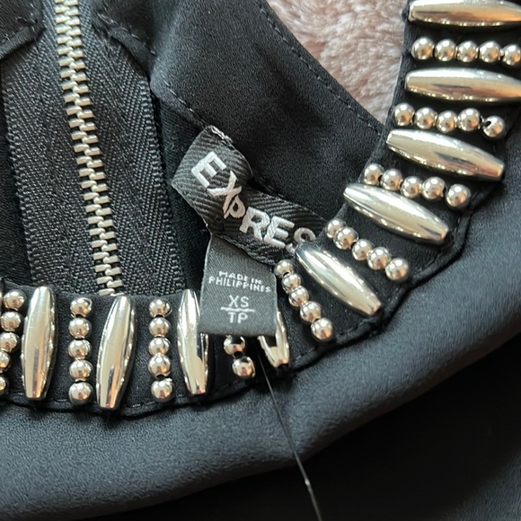 Express top. Black. Size XS. NWT. - Picture 5 of 5